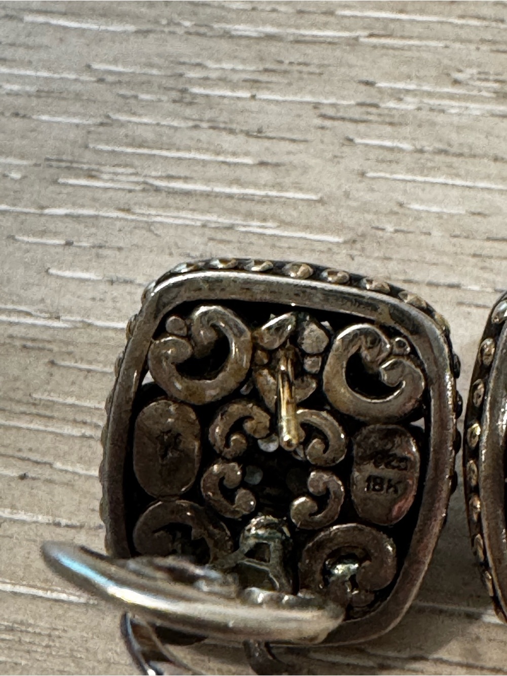 Like new John Hardy Earrings - Picture 4 of 4